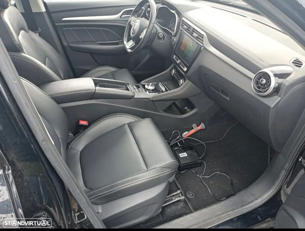 MG ZS EV 44.5 kWh Luxury - 15