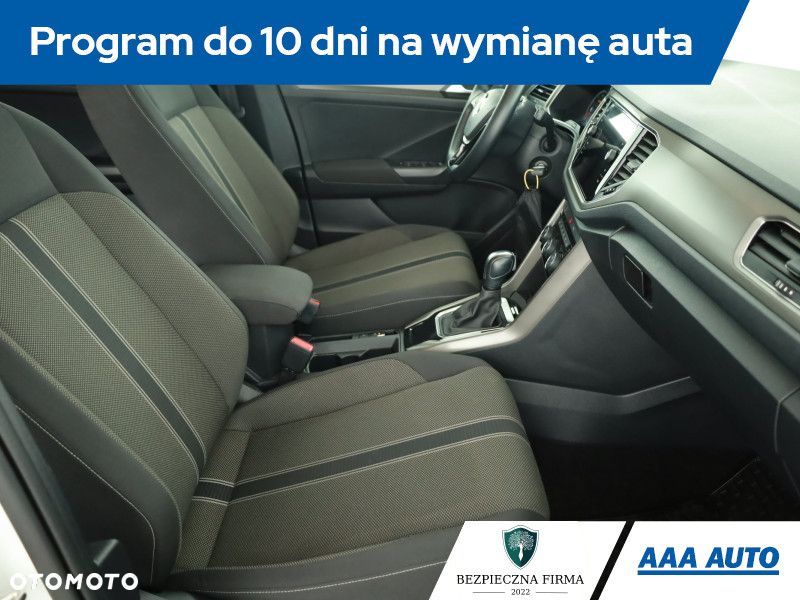 Volkswagen T-Roc - 8