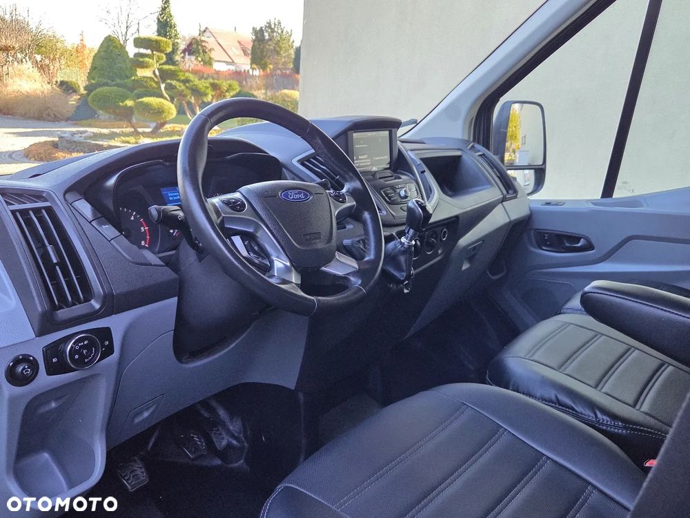 Ford Transit - 26