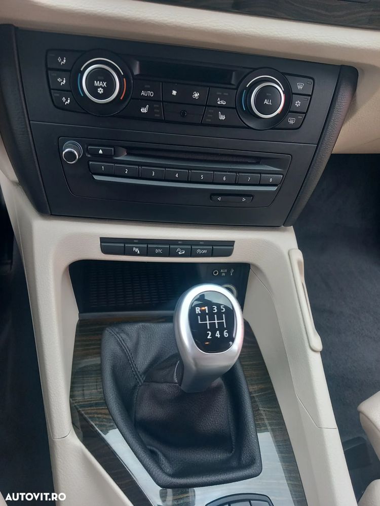 BMW X1 xDrive20d - 12