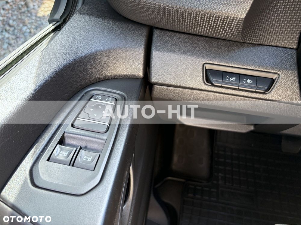 Renault Trafic - 25
