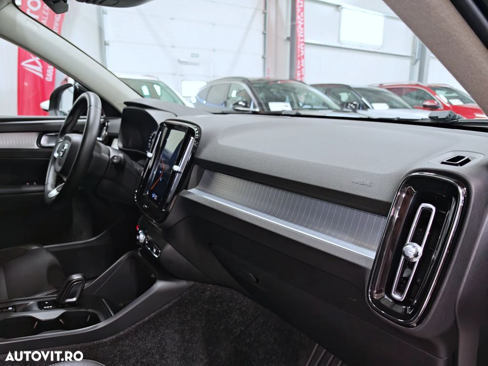 Volvo XC 40 T4 R-Design - 25