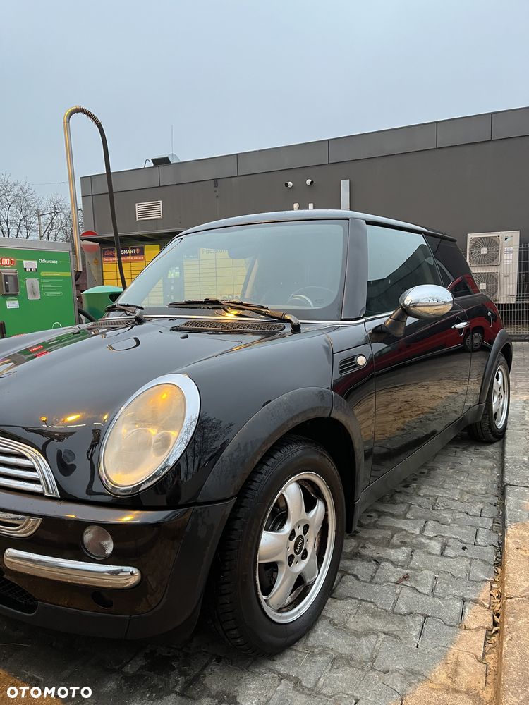 MINI ONE Standard - 3