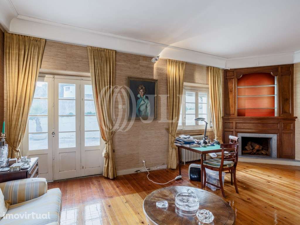 Moradia T5+1 com jardim, vista mar, no Estoril Cascais - Grande imagem: 3/28