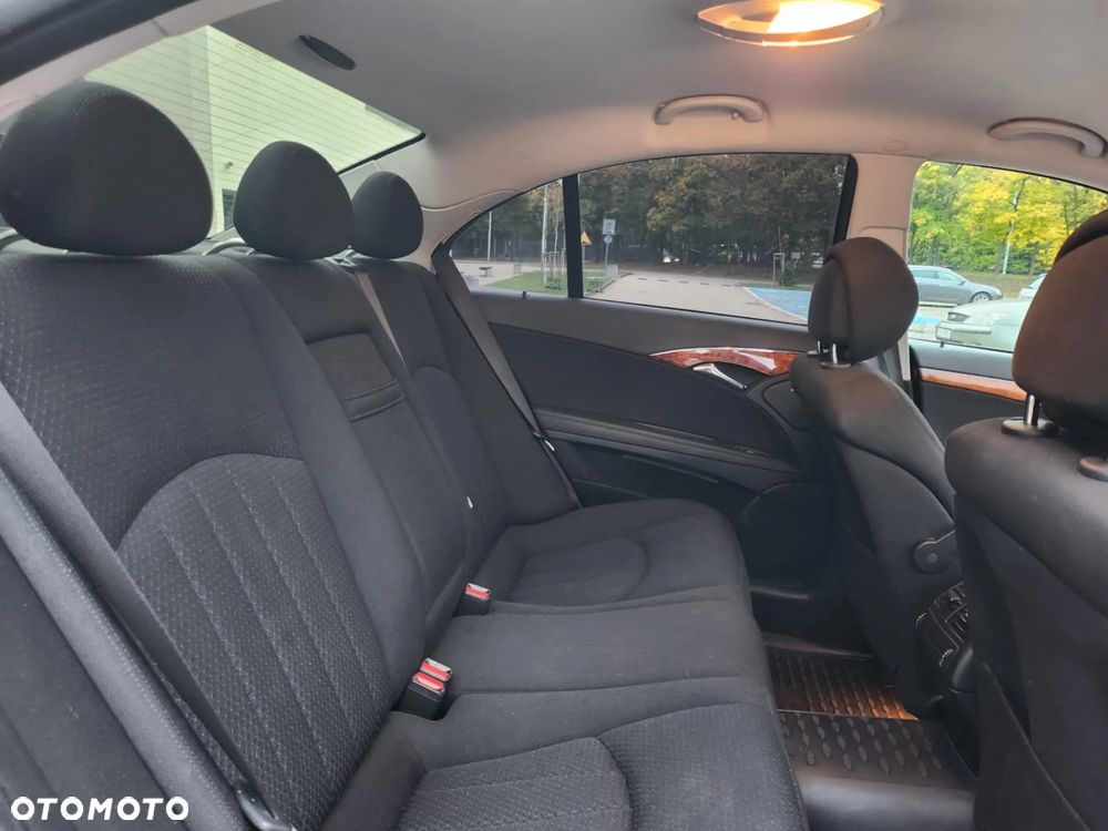 Mercedes-Benz Klasa E - 11