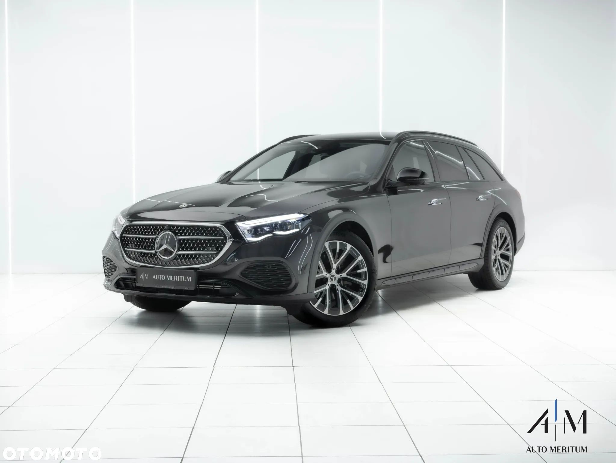 Mercedes-Benz Klasa E 220 d T 4Matic All-Terrain 9G-TRONIC - 1