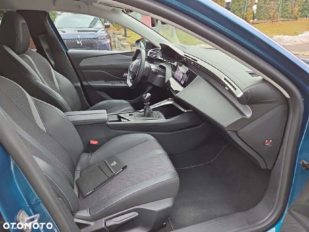 Peugeot 308 1.2 PureTech Allure S&S - 12