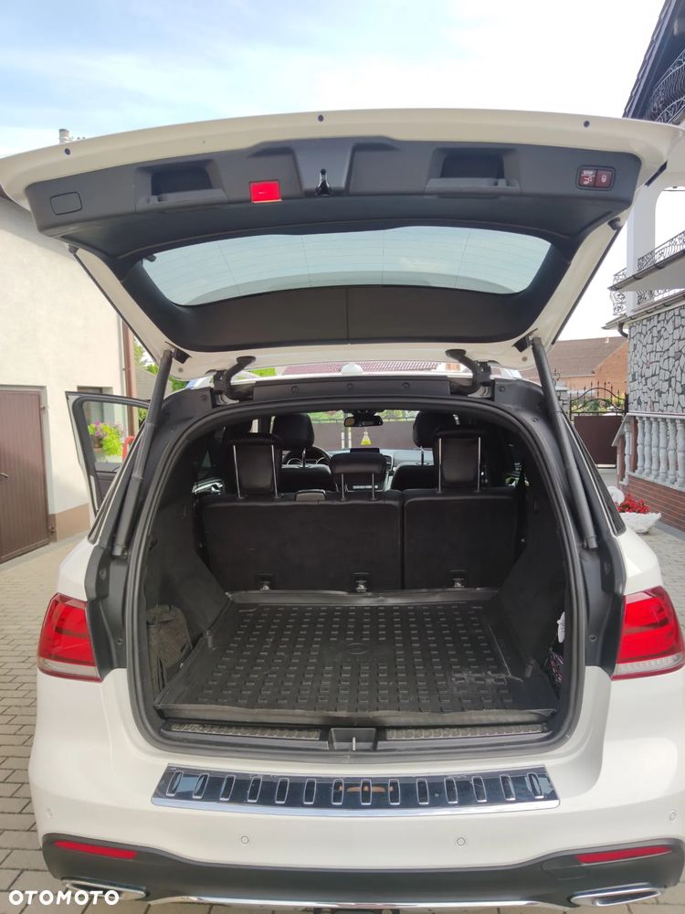 Mercedes-Benz GLE - 13