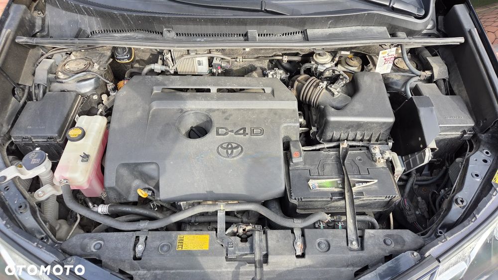 Toyota RAV4 2.0 D-4D Premium - 21