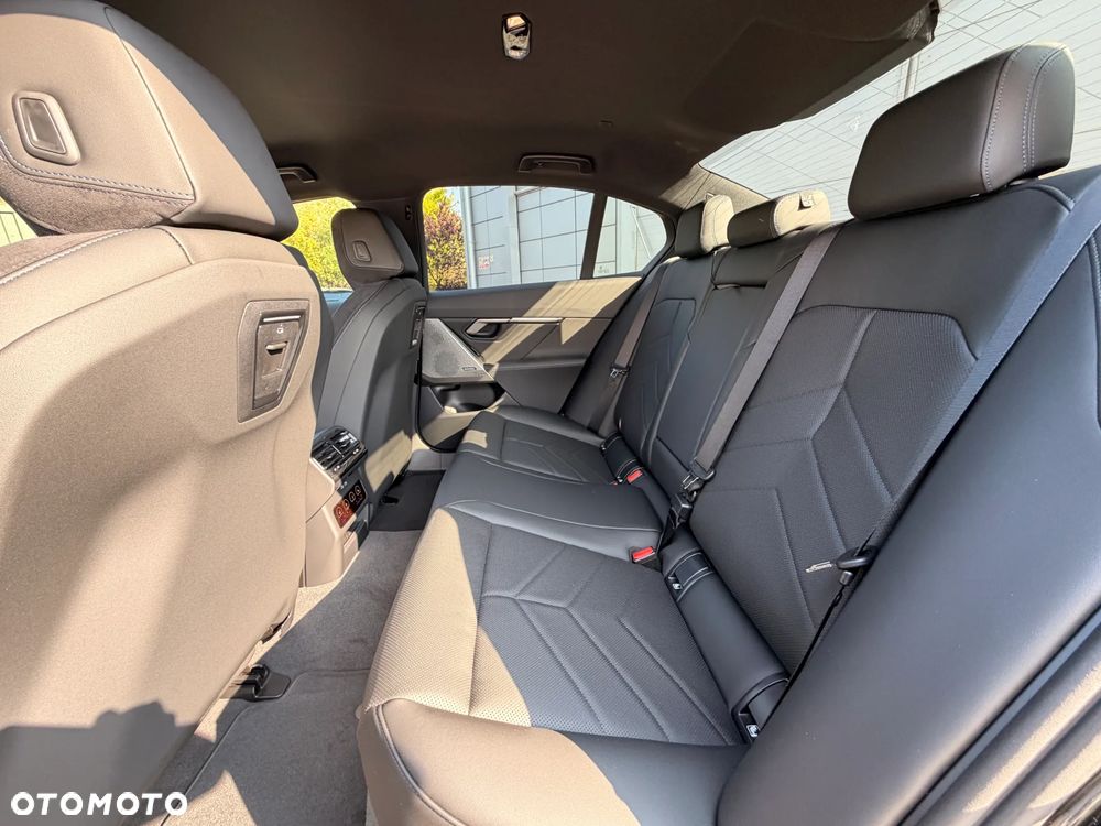 BMW Seria 5 530e PHEV - 8