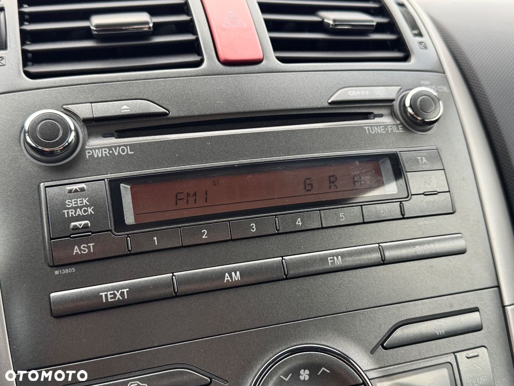 Toyota Auris 1.6 VVT-i Executive - 33