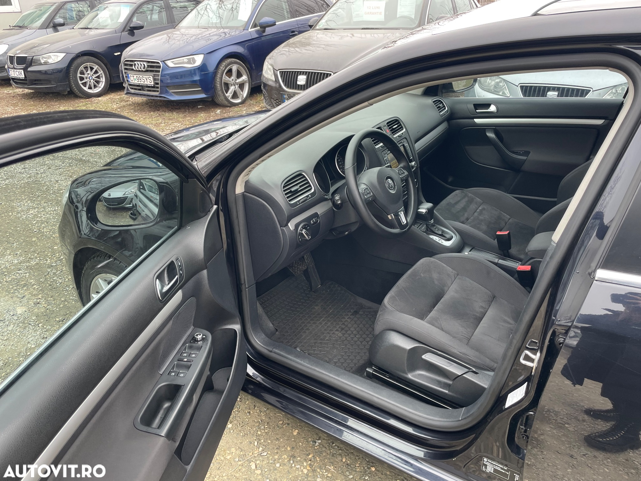 Volkswagen Golf - 9