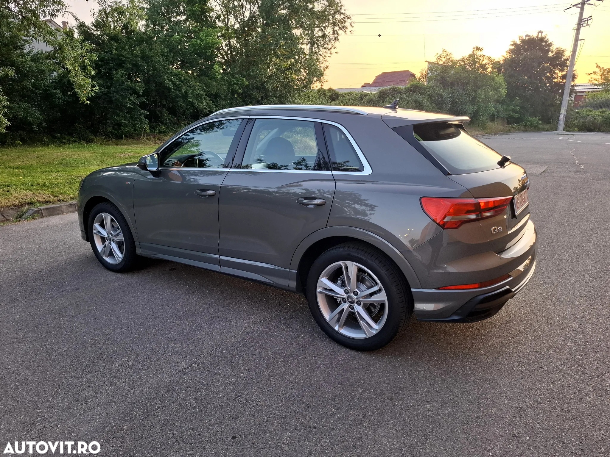 Audi Q3 2.0 35 TDI S tronic S Line - 6