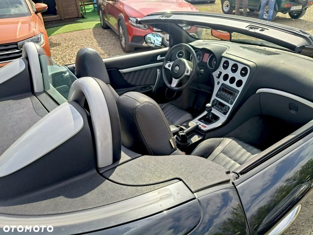 Alfa Romeo Spider 2.2 JTS 16V Exclusive - 8