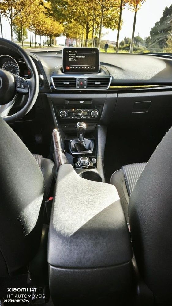 Mazda 3 1.5 Sky-G Evolve - 18