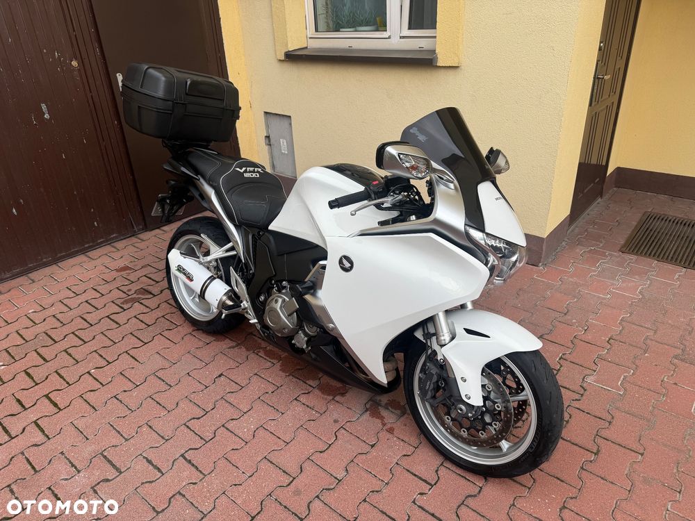 Honda VFR - 1