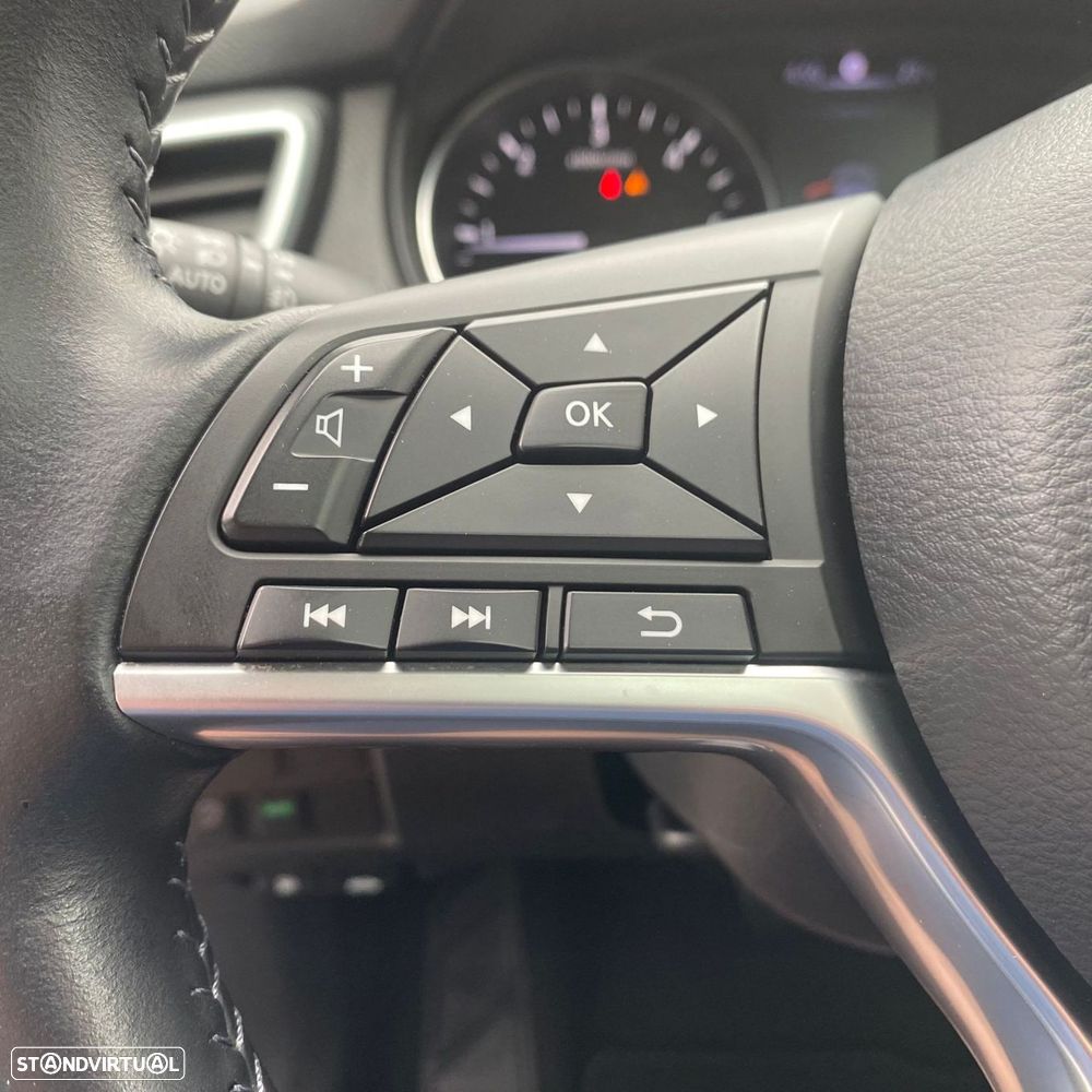 Nissan Qashqai 1.6 dCi N-Connecta Led Xtronic - 28