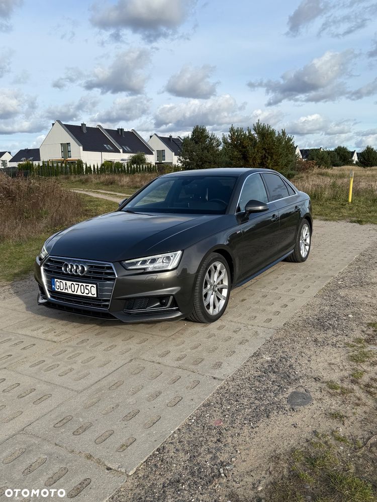 Audi A4 - 1