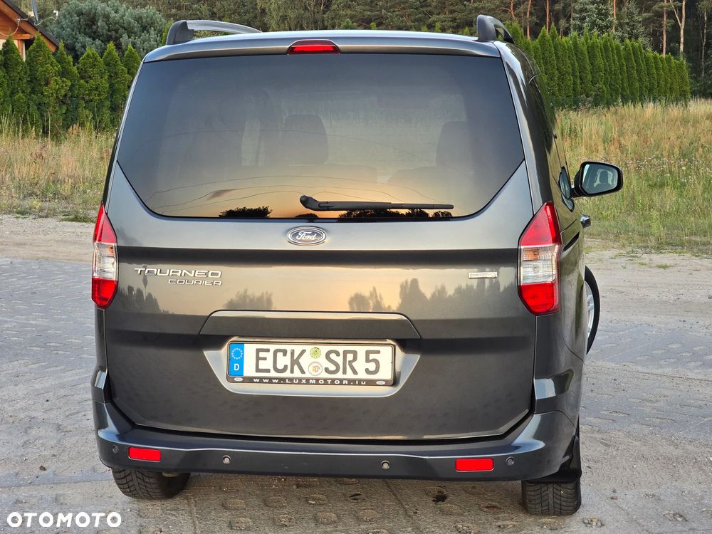 Ford Tourneo Courier 1.0 EcoBoost Titanium - 22