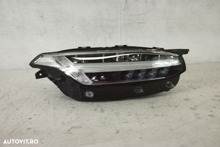 Far Dreapta Full Led Active High Beam Original In Stare Buna Volvo  XC - 1