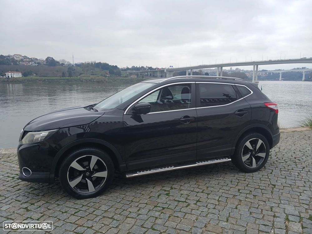 Nissan Qashqai 1.6 dCi N-Connecta 18 - 24