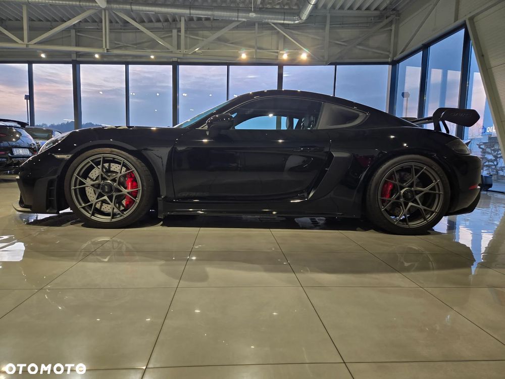 Porsche 718 Cayman - 8