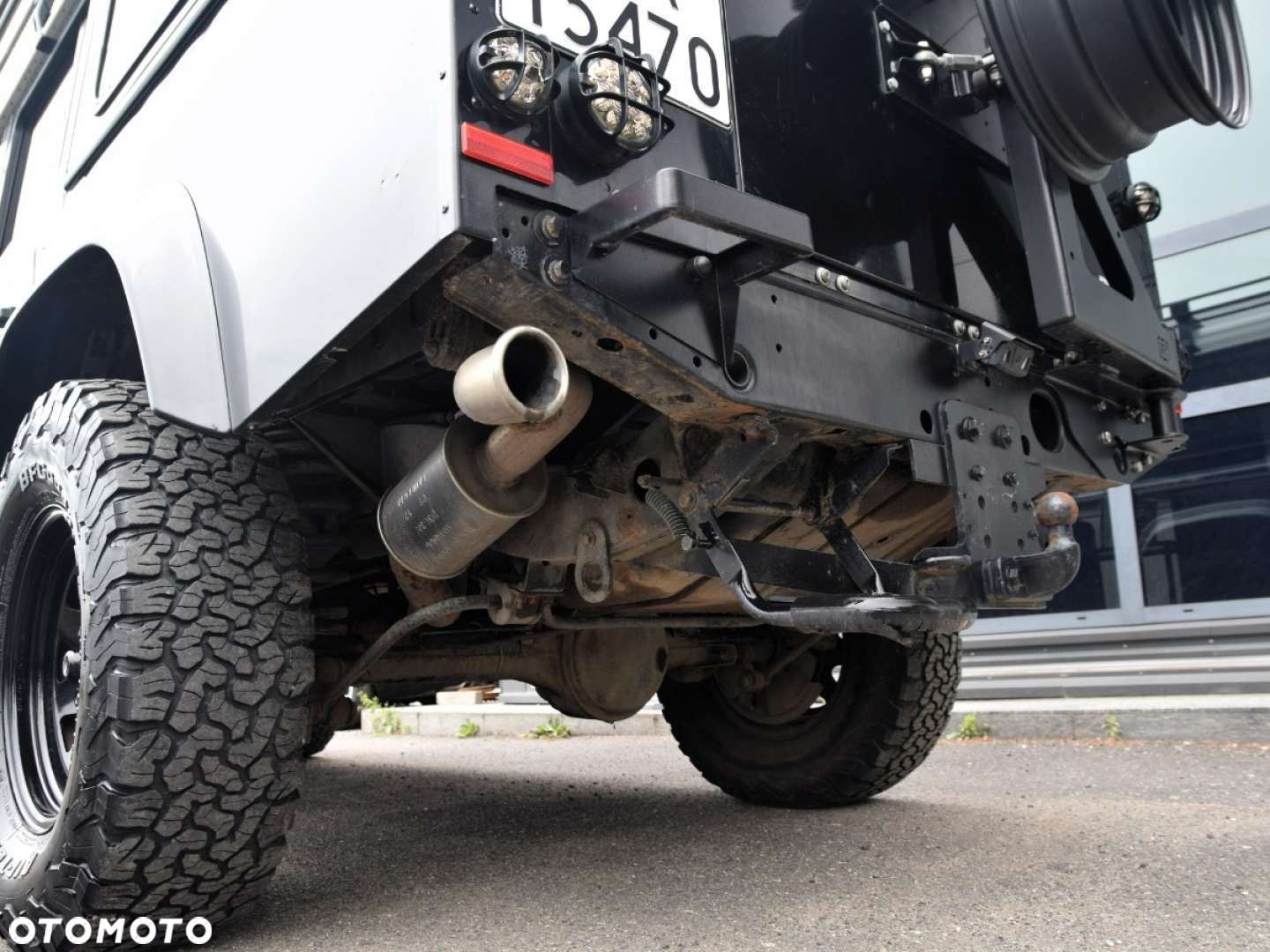 Land Rover Defender - 17