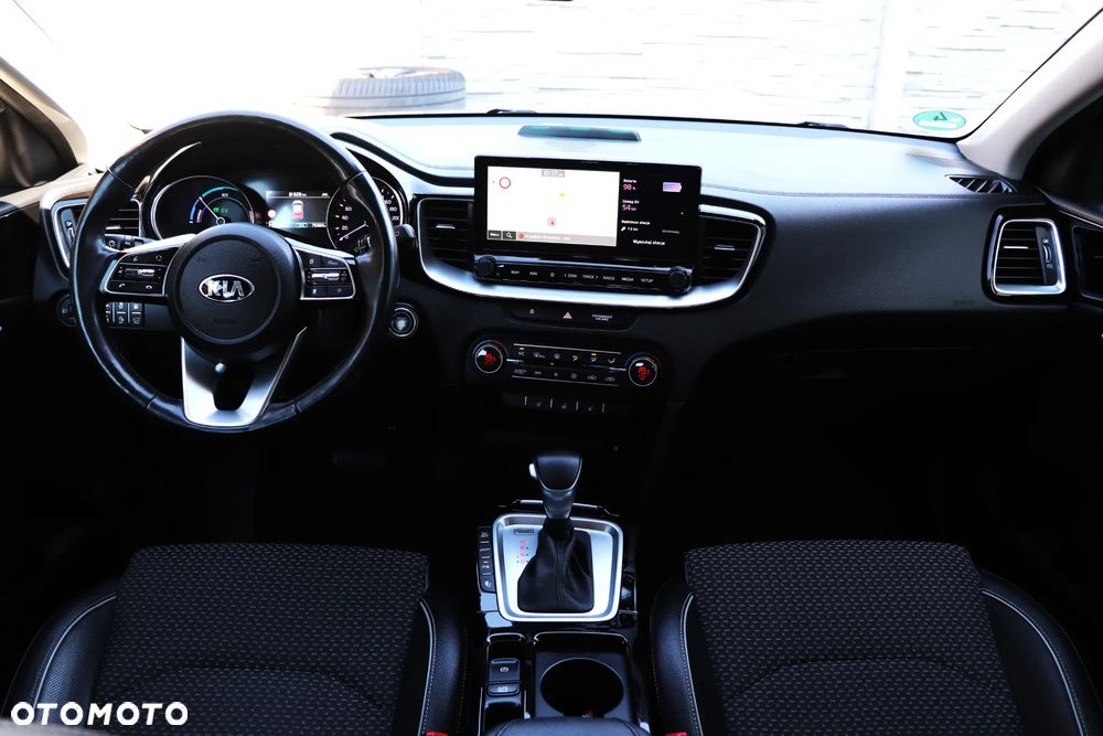 Kia XCeed 1.6 GDI DCT6 OPF PLATINUM - 26