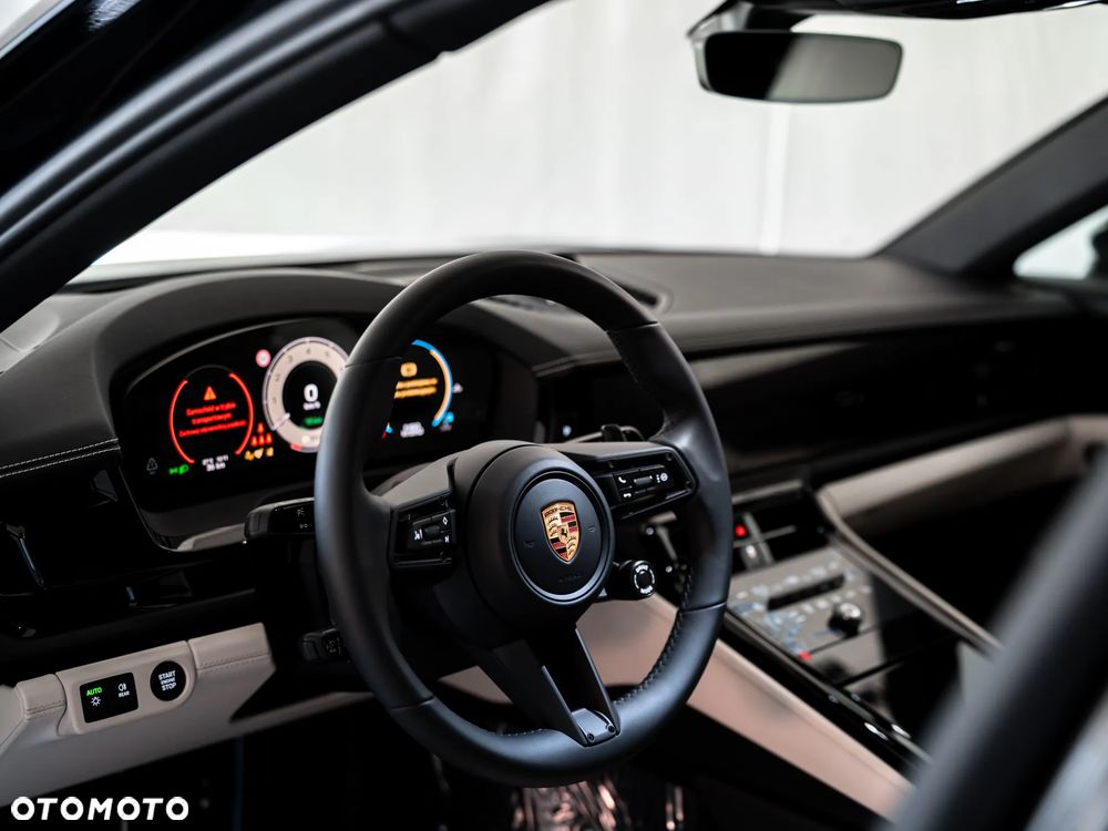 Porsche Panamera - 19