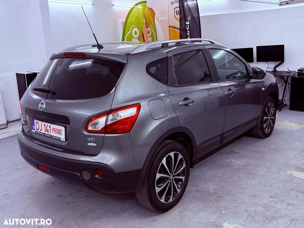 Nissan Qashqai 2.0 DCI 4 x 4 DPF tekna - 2