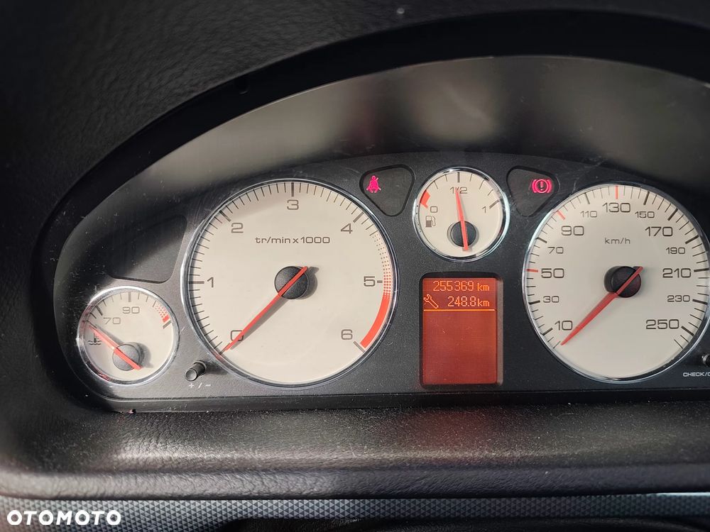 Peugeot 407 - 2