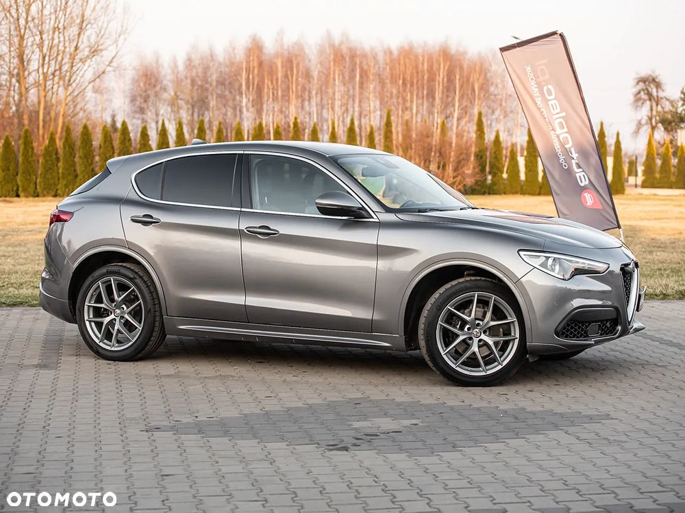 Alfa Romeo Stelvio 2.0 Turbo 16V AT8-Q4 Executive - 12