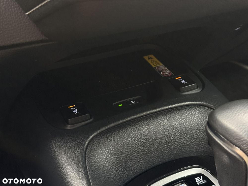 Toyota Corolla 1.8 Hybrid Comfort - 29