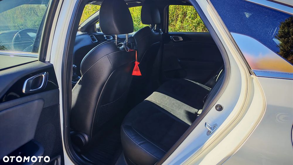 Kia ProCeed 1.0 T-GDI GT Line - 11