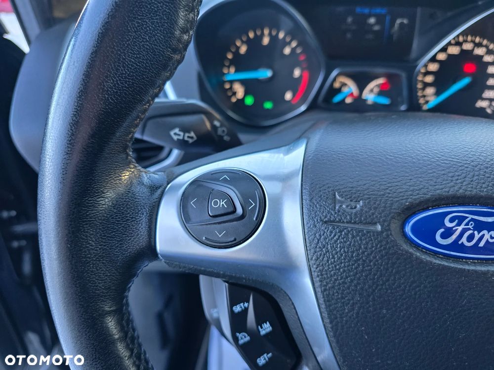 Ford Kuga 2.0 TDCi 4WD Titanium - 28