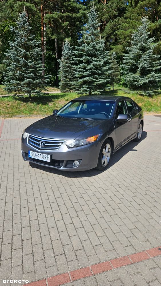 Honda Accord - 1