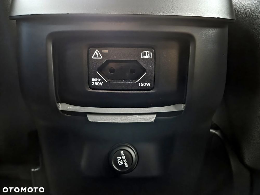 Volvo XC 60 D4 Momentum Pro - 29