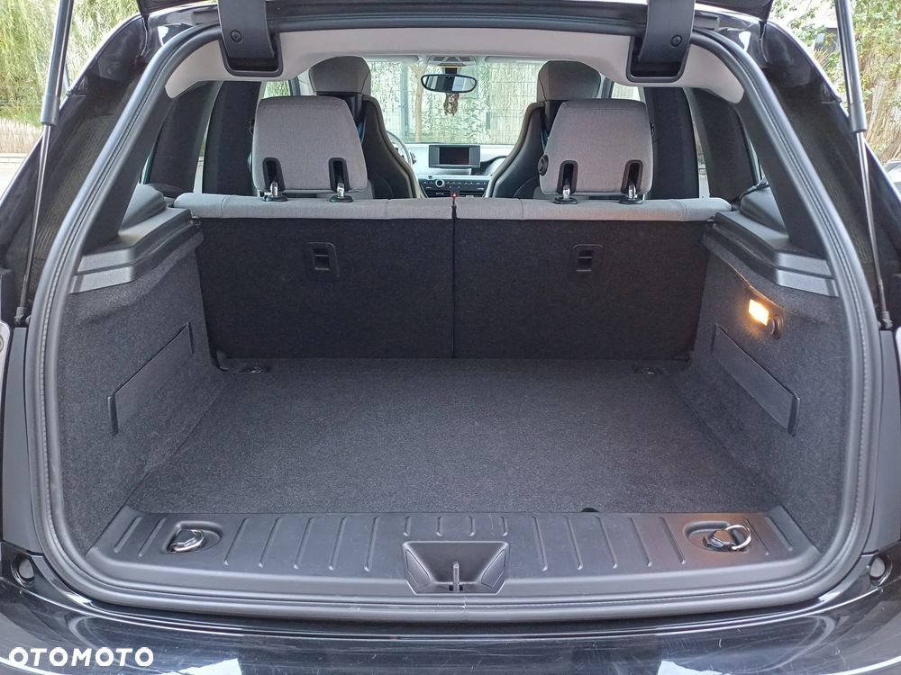 BMW i3 (60 Ah) - 24