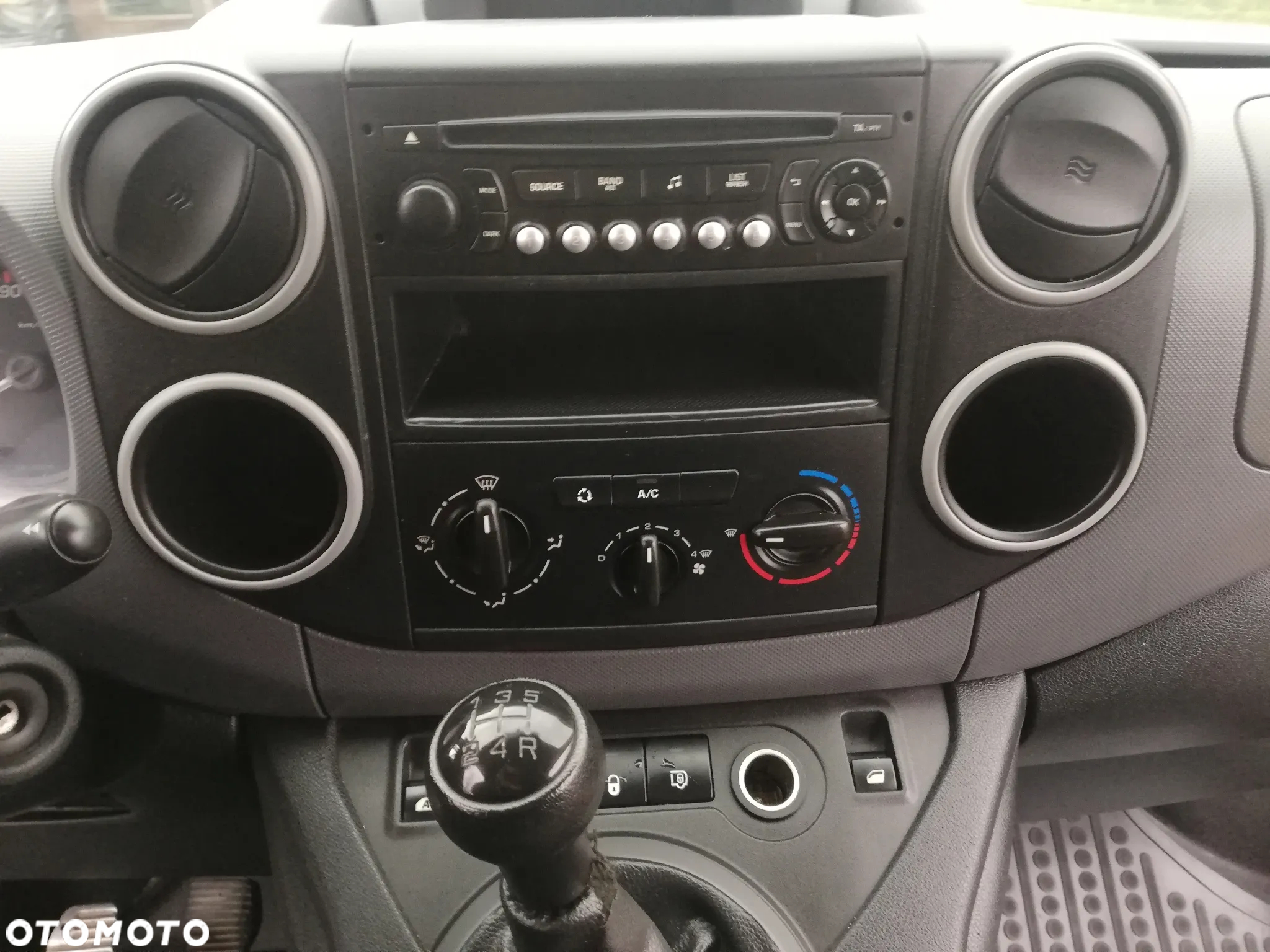 Peugeot Partner - 16