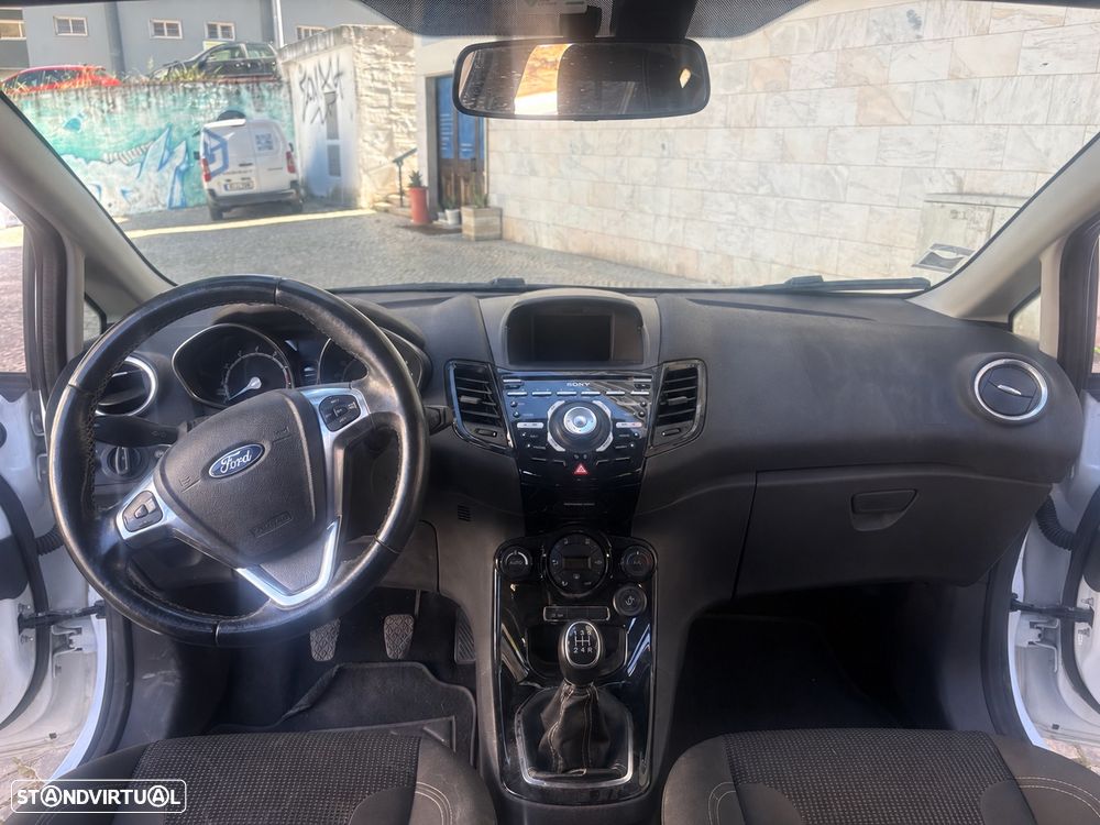 Ford Fiesta - 6