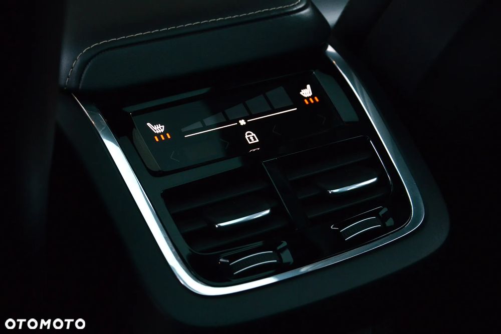 Volvo XC 60 B5 B AWD Inscription - 17