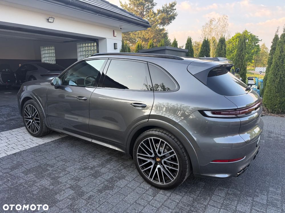 Porsche Cayenne - 14