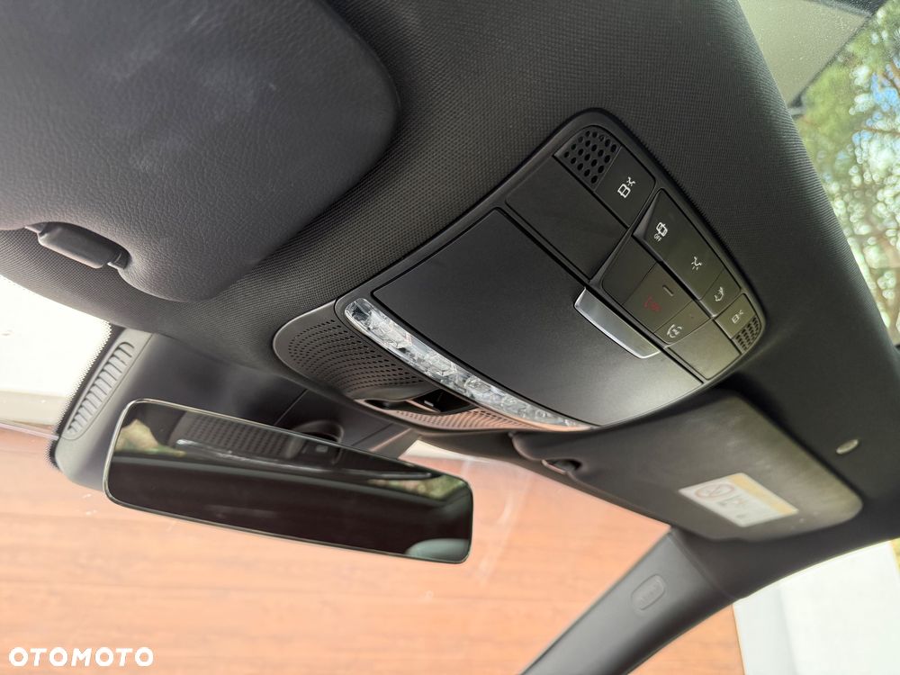 Mercedes-Benz Klasa C 220 d 4Matic 9G-TRONIC AMG Line - 23