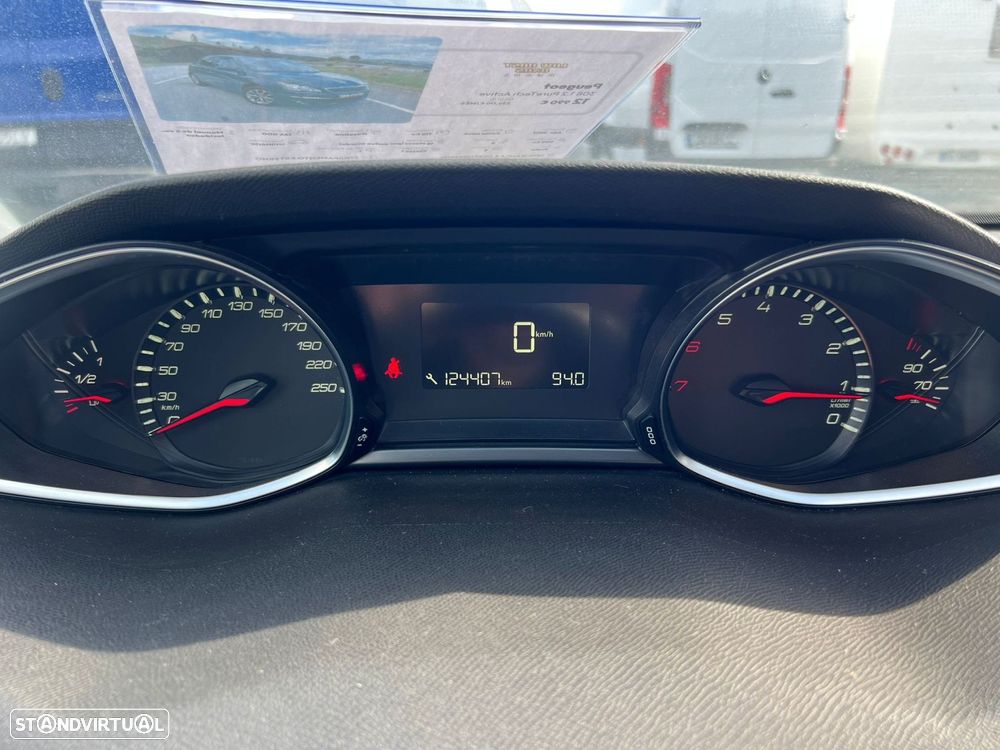 Peugeot 308 1.2 PureTech Access - 28