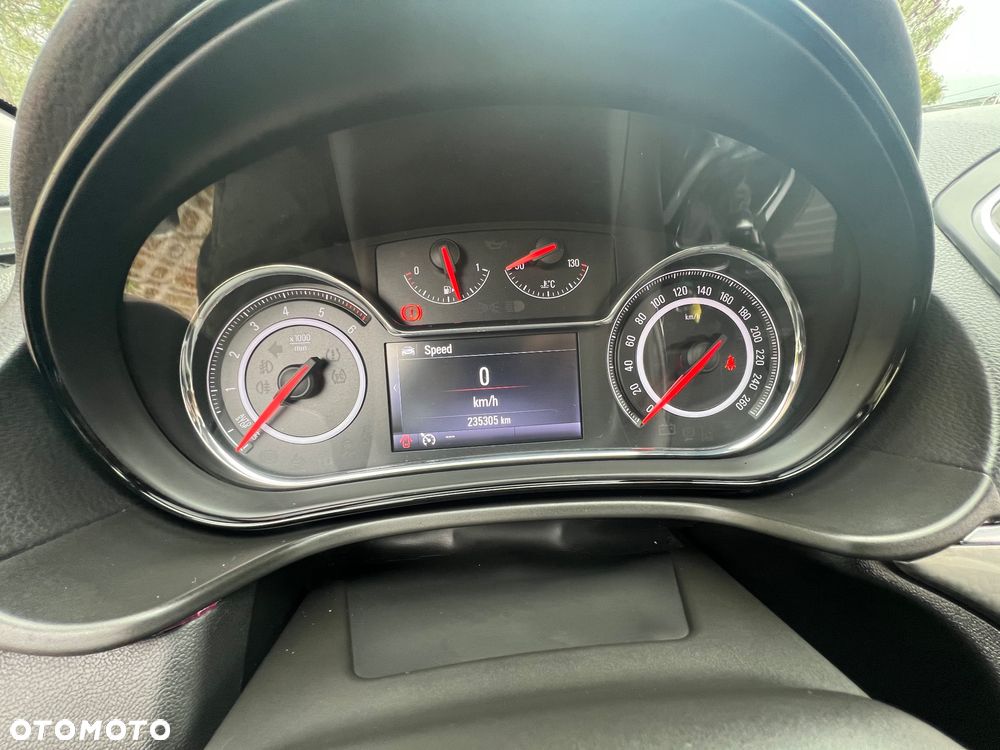 Opel Insignia - 7