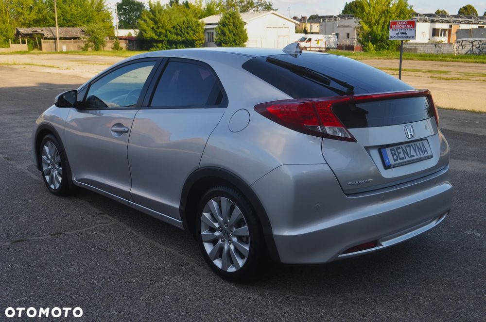 Honda Civic 1.8 i-VTEC Sport - 6