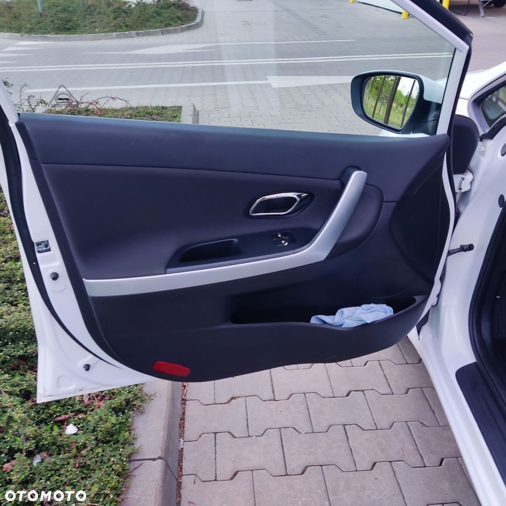 Kia Ceed - 13