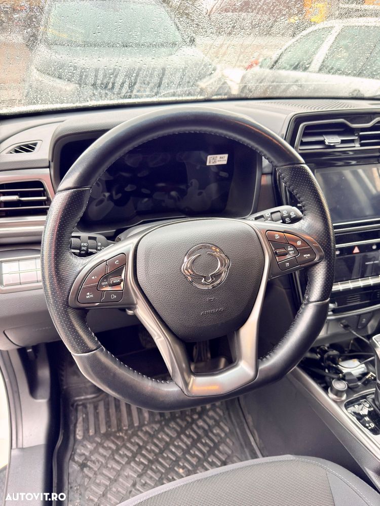 SsangYong Tivoli Grand - 18