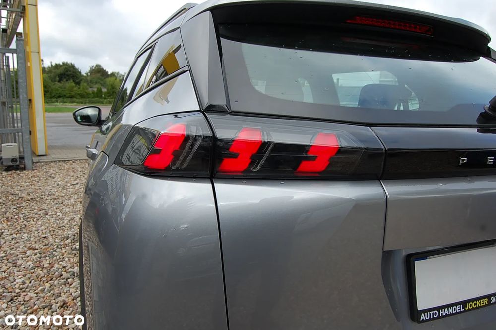Peugeot 2008 PureTech 130 EAT8 Allure - 21