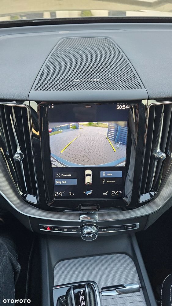 Volvo XC 60 D4 R-Design - 16